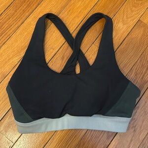 Gilly hicks sports bra